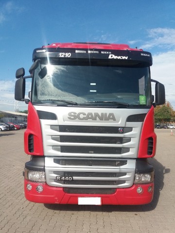 SCANIA R440 6X2T