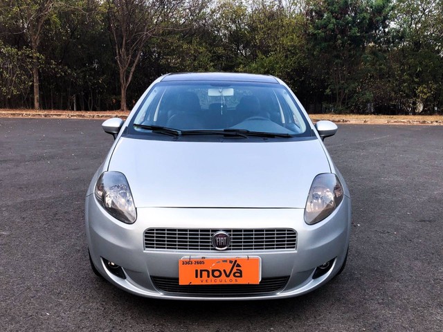 PUNTO 2011/2012 1.4 ATTRACTIVE ITALIA 8V FLEX 4P MANUAL