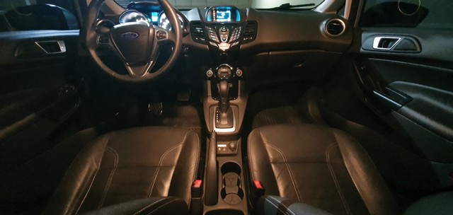 Ford New Fiesta 1.6 Titanium 2015 automático