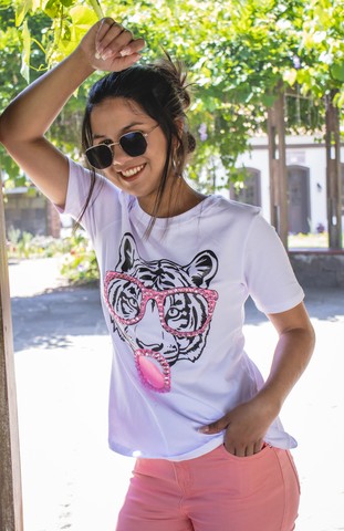T-shirt Feminina de Luxo Tigresa com Chiclete Branca | Tam. M - Foto 4