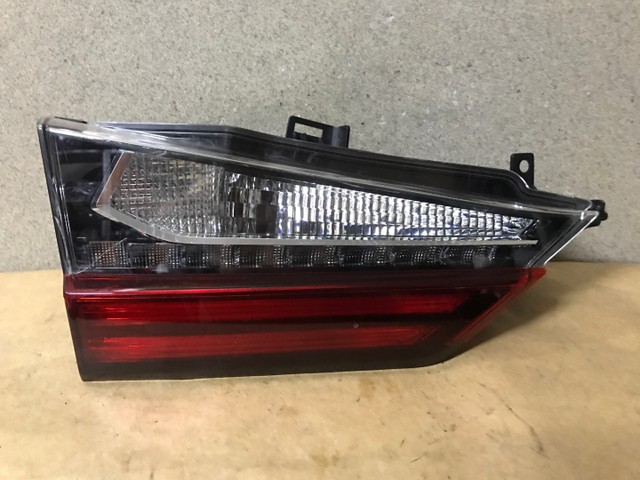 Lanterna traseira Toyota Lexus RX350