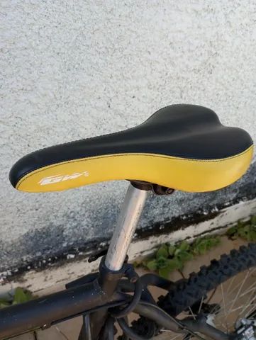Bicicleta GT M1 aro 26 freio a disco - Foto 2