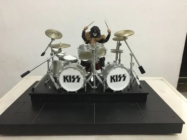 Boneco ERIC CARR do KISS . RARIDADE ( KIT EXCLUSIVO) customizado 
