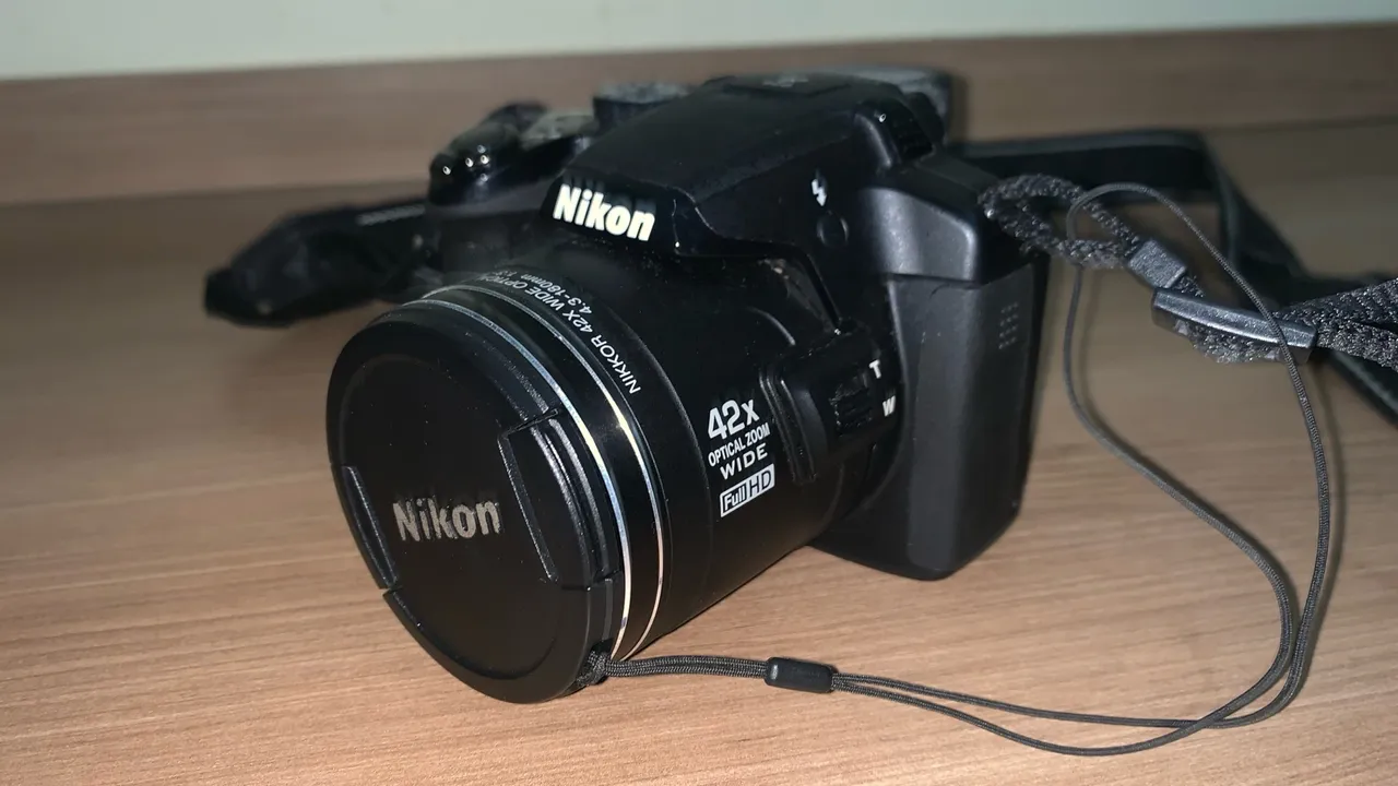 Câmera Fotográfica Semi Profissional Nikon Coolpix P510