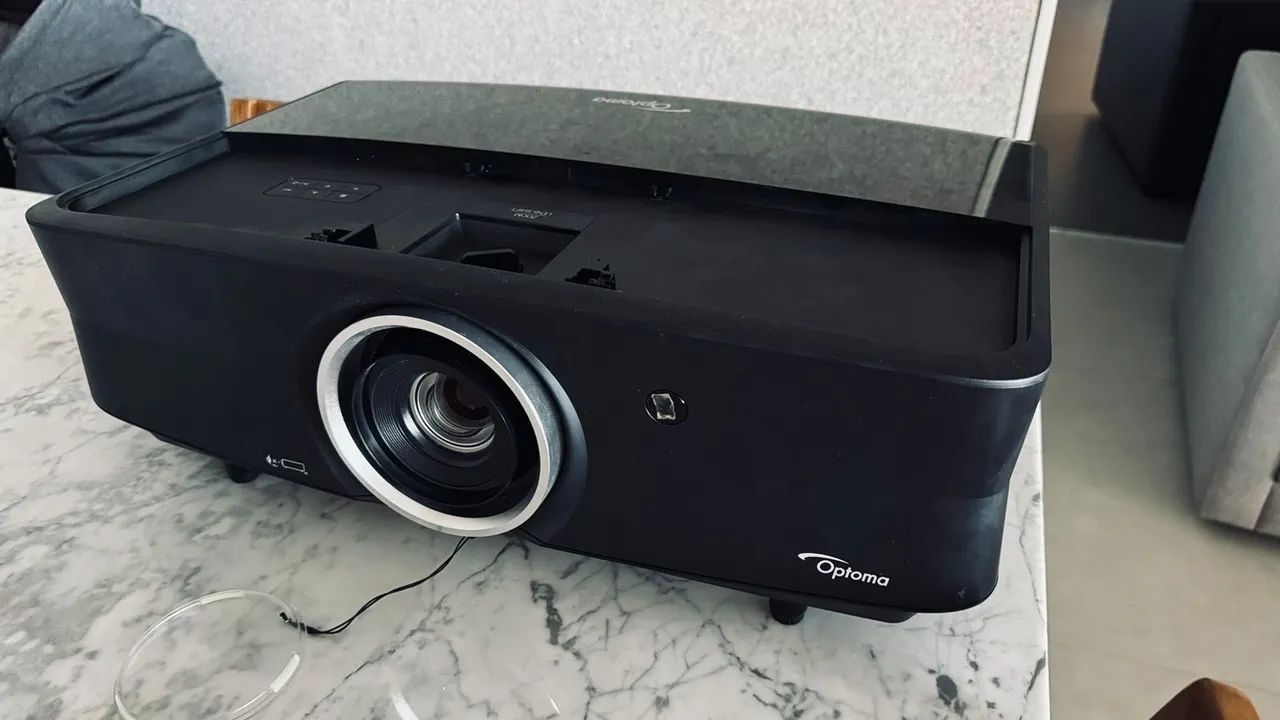 Projetor Optoma UHZ65 4k UHK perfeito estado  - Foto 2