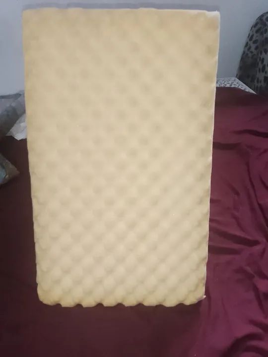 Travesseiro Triangular para Leitura na Cama - Foto 3