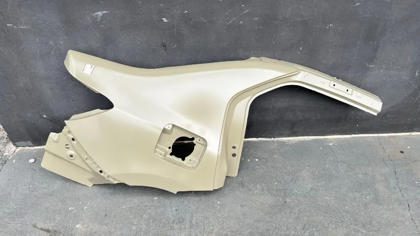 RETALHO LATERAL RENAULT LOGAN 2015/