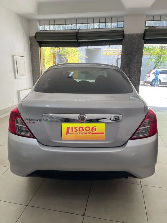Nissan Versa V-Drive 1.6 Flex  Ano 2021 - Foto 5