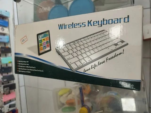 Teclado Keyboard Wireless/ Sem Fio Bluetooth Padrão Apple