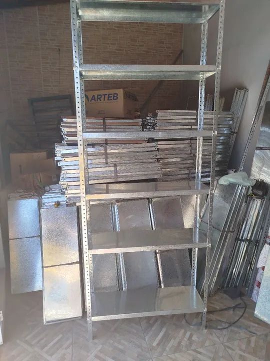 Prateleiras de aço galvanizado não enferruja Novas  - Foto 3