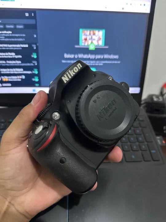 VENDO NIKON D5200 - APENAS CORPO - Foto 5