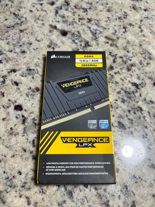 Memória RAM Corsair Vengeance LPX 8GB DDR4 2666MHZ