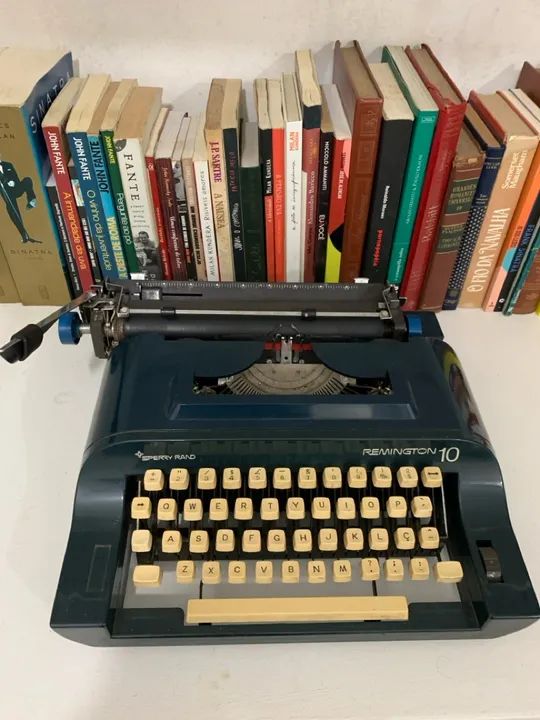 Máquina de escrever Remington 10