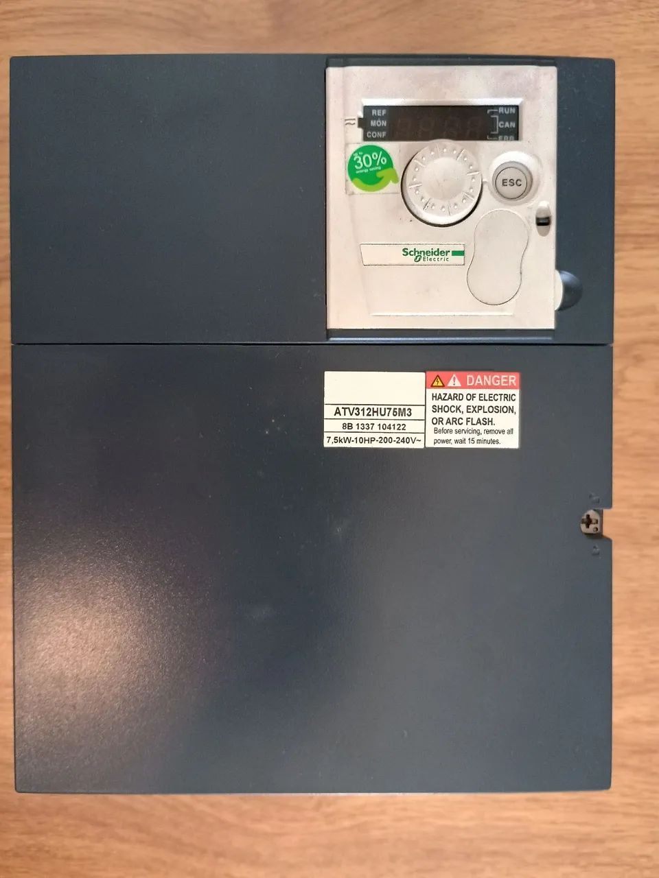 Inversor de Frequência 10cv 220V Schneider 