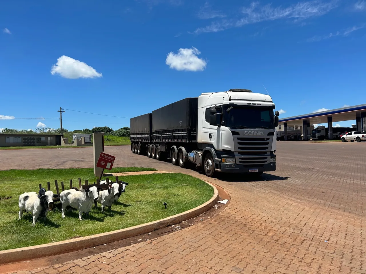 Scania Top de Linha 6x4- engatado