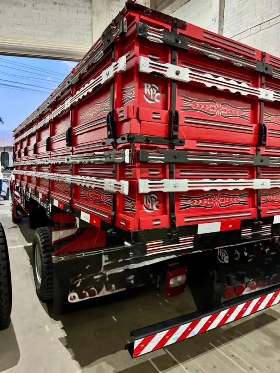 F4000 2018 4x4  - Foto 5