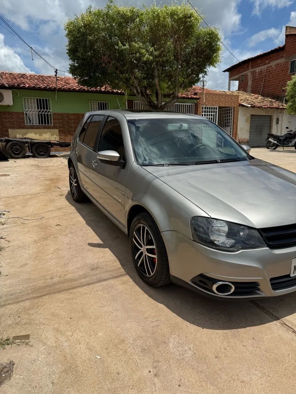 Vendo Golf 2012 teto solar carro todo revisado 