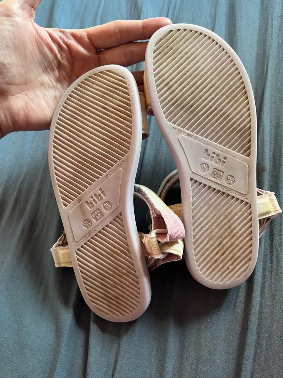 Sandálias infantis coloridas TAM 32 - Foto 2