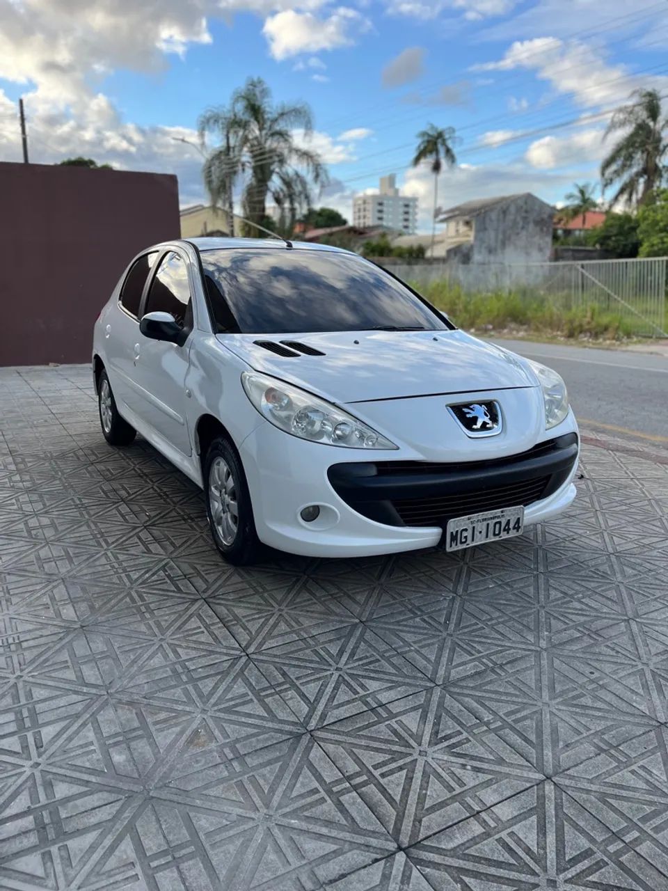 Peugeot 207 1.4 xr completo 2009!!!! Financia