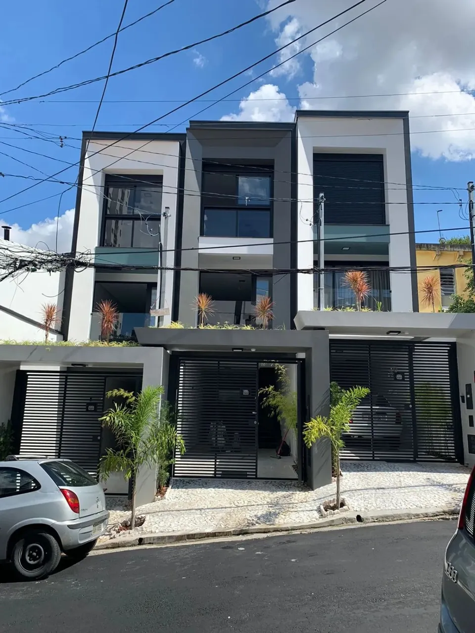 Sobrado à venda na Vila Carrão, com 3 suíted