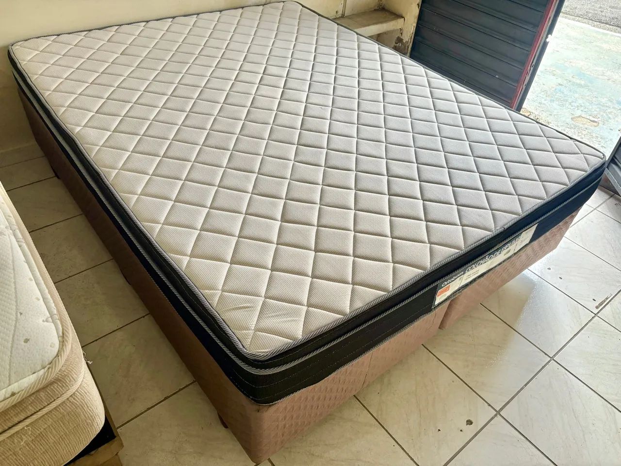 Cama box de casal Queen , cama de casal bipartida 