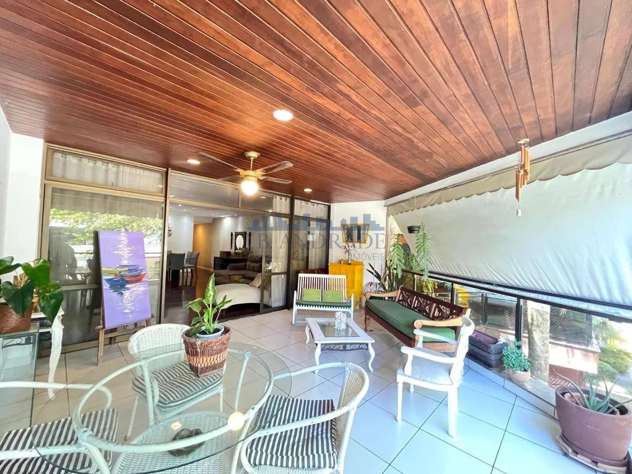 Apartamento para venda com 4 quartos no Jardim Oceânico, com 186m²