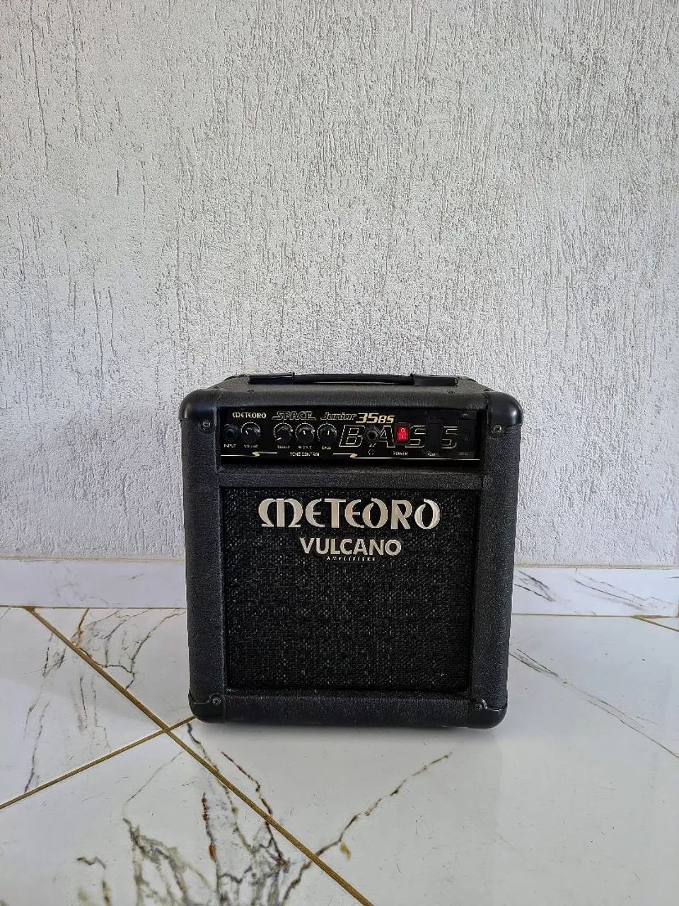 Baixo Condor bx-12 e Amplificador Meteoro Vulcano Bass - Foto 4