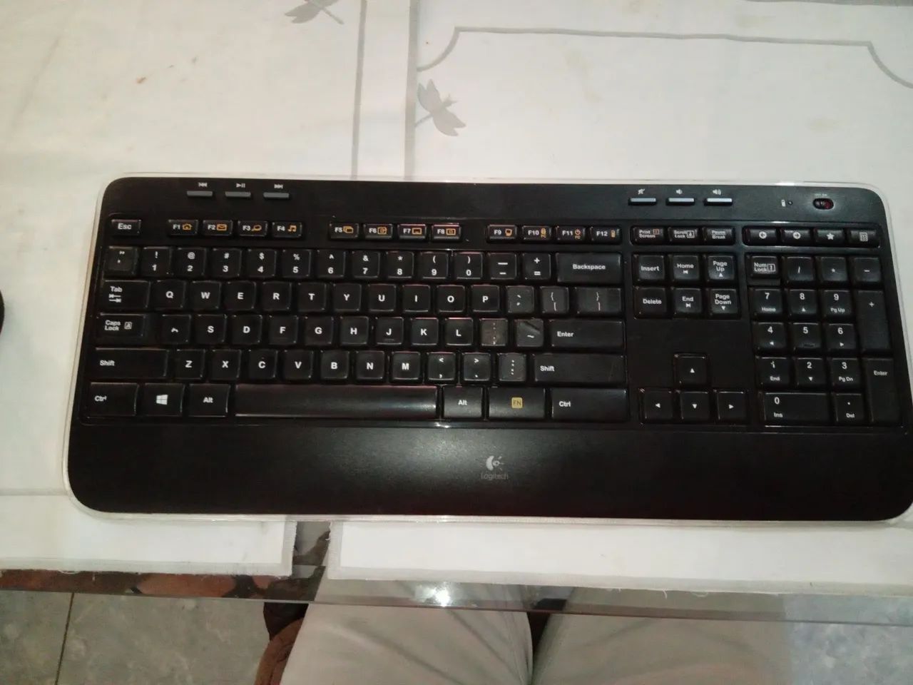 Teclado Logitech Wireless