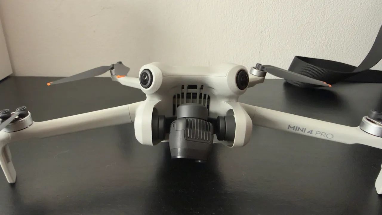 DJI Mini 4 Pro Fly More Plus Impecável!64318614946306121