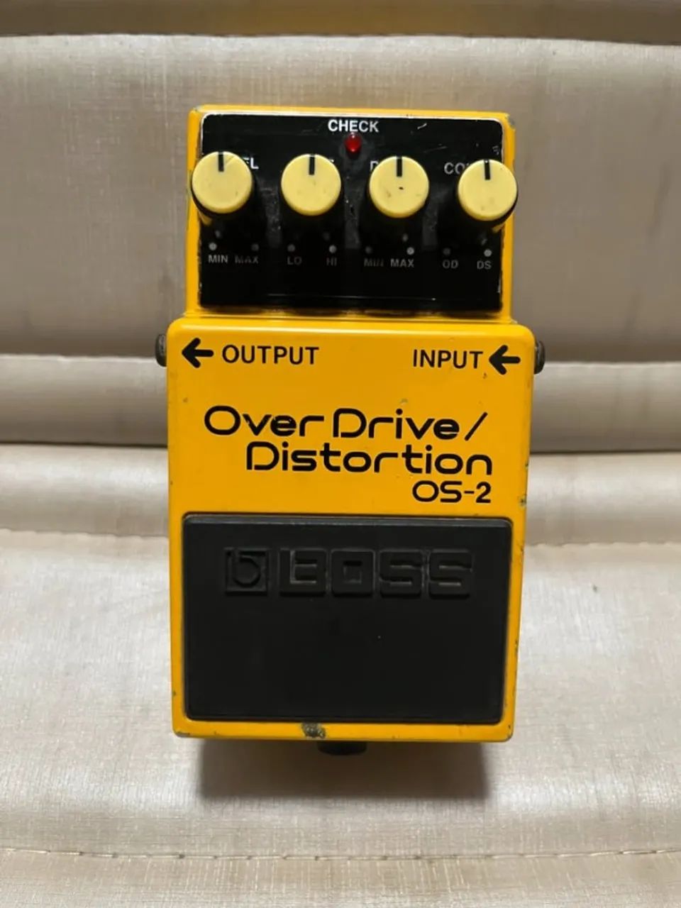 Pedal de Drive e Distorção BOSS OS-2 Overdrive / Distortion