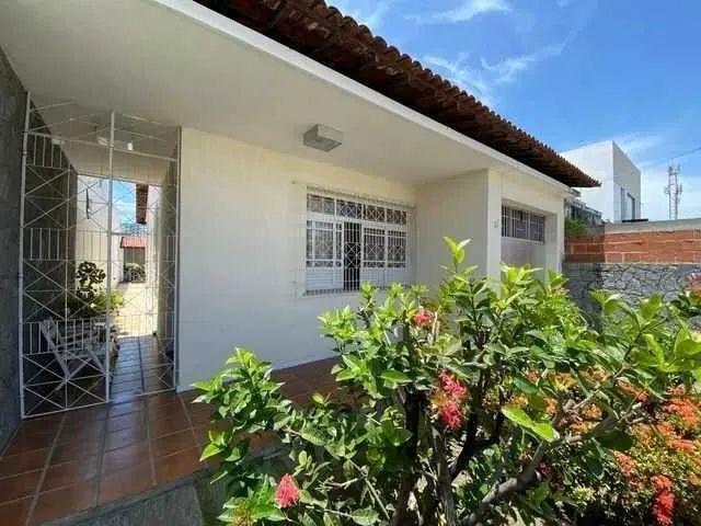 < Casa na Treze de Julho