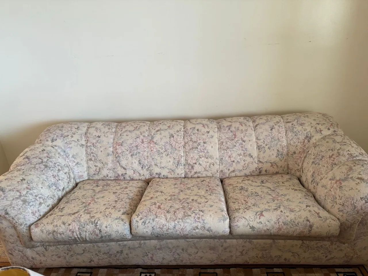 Conjunto Sofá 3 Lugares e 2 Poltronas Floral - Foto 2