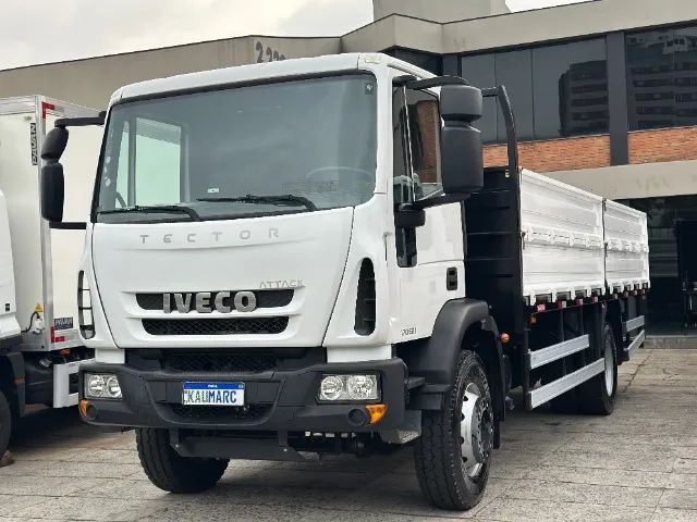 Iveco Tector 170e21 Ano 2023 4x2 Carroceria Toco Único Dono 