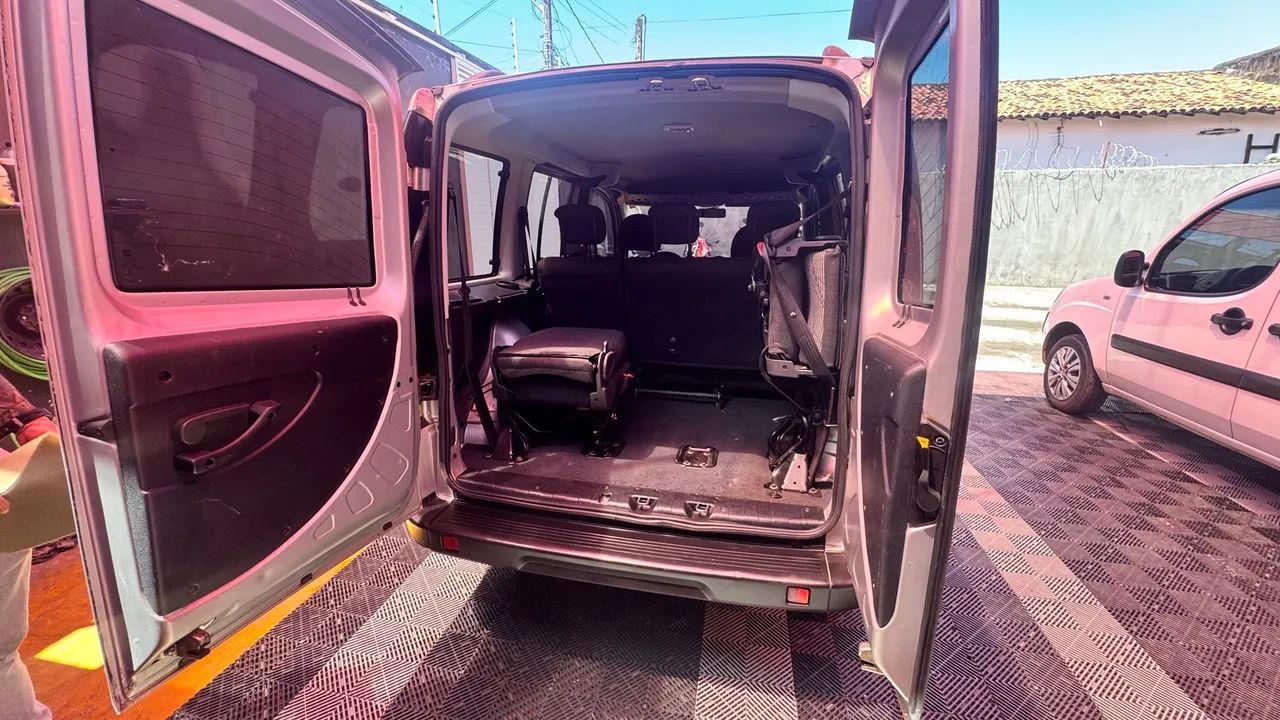 Fiat Doblo 1.8 Essence 