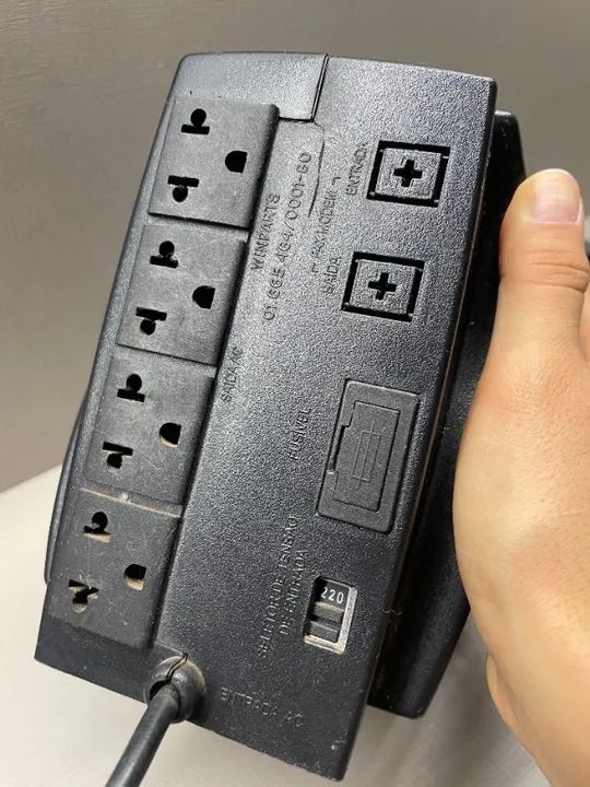 Transformador estabilizador  EXXA III Power 300VA - Foto 4