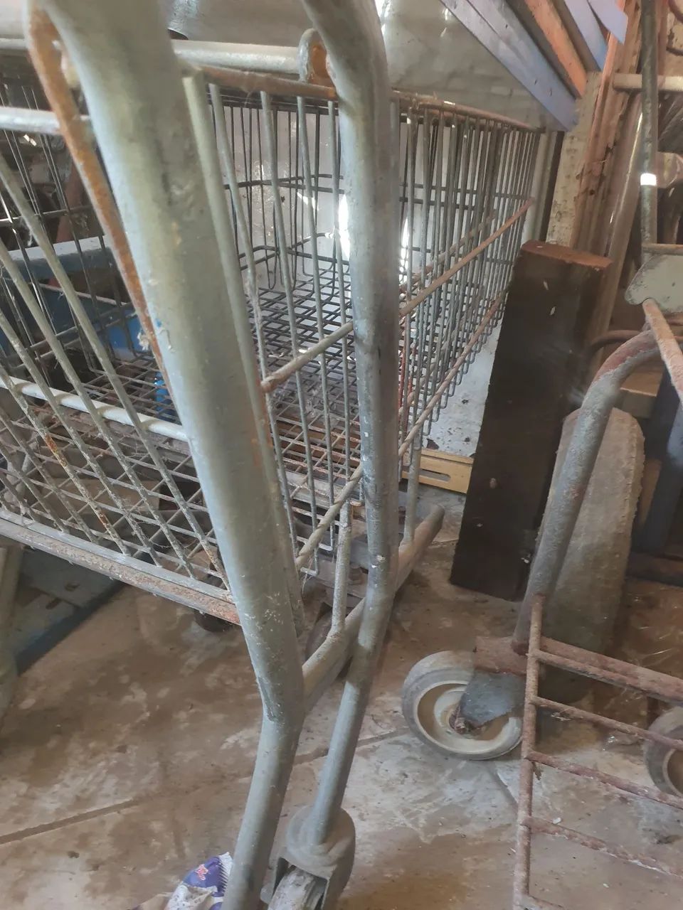 carrinhos de compras (leia o anúncio) - Foto 4