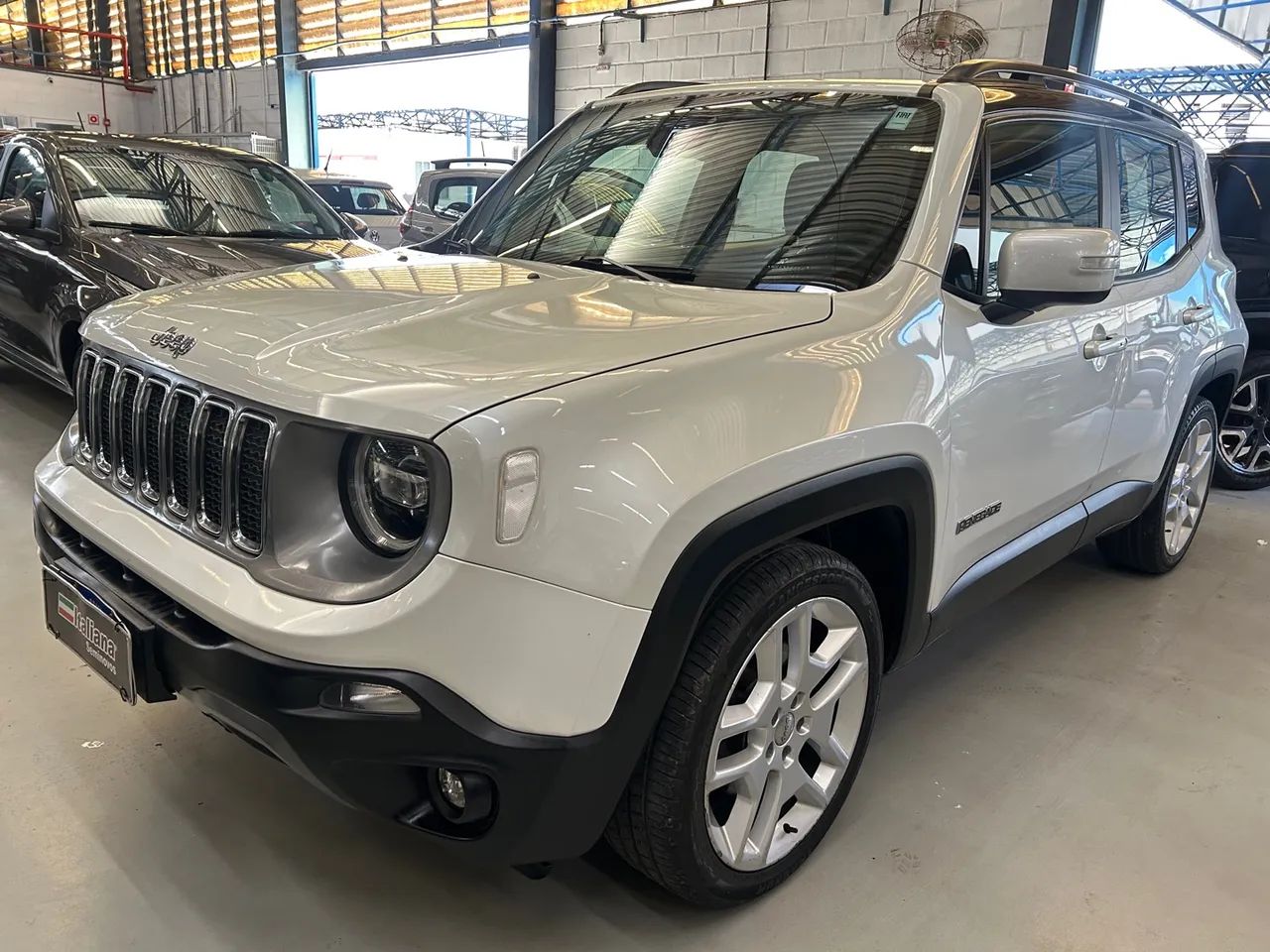 Renegade 1.8 flex Limited aut / extra  - Foto 2