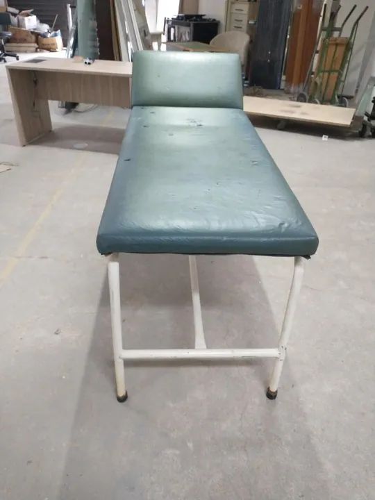 Maca em Couro Ecológico / Espuma Verde 81 cm x 65 cm x 182 cm