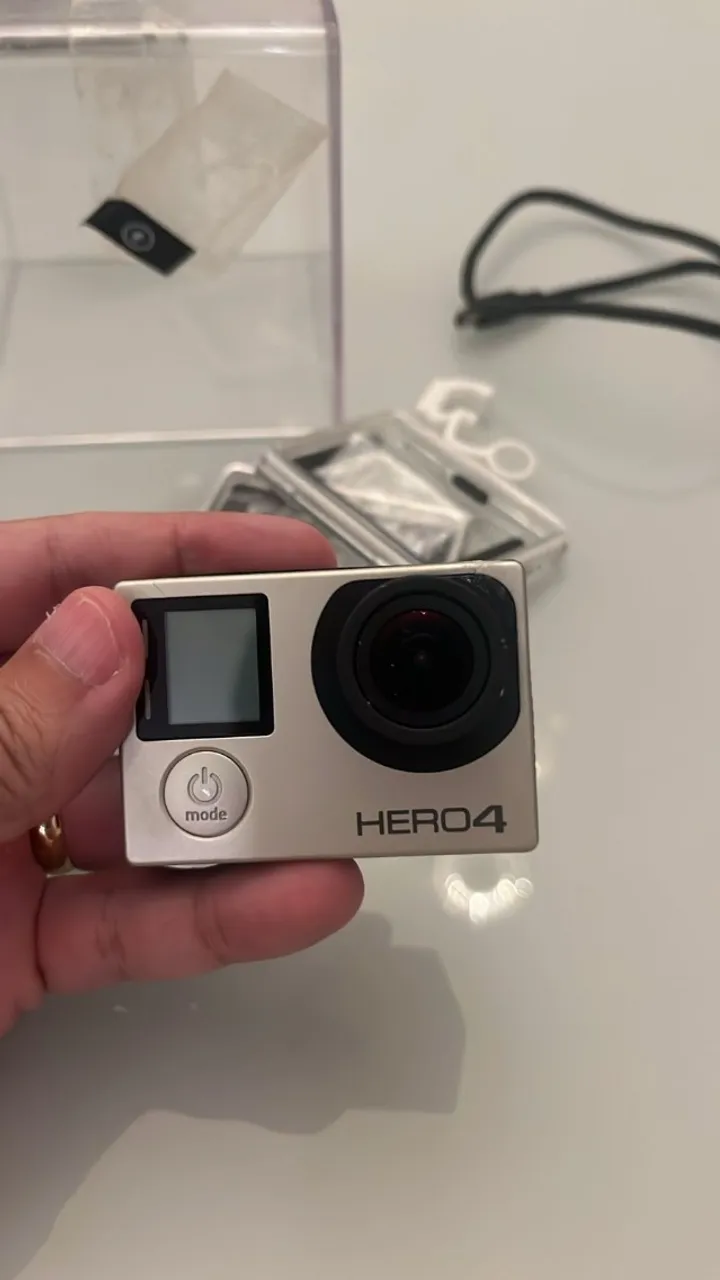 Gopro Hero 4 - Pouco usada