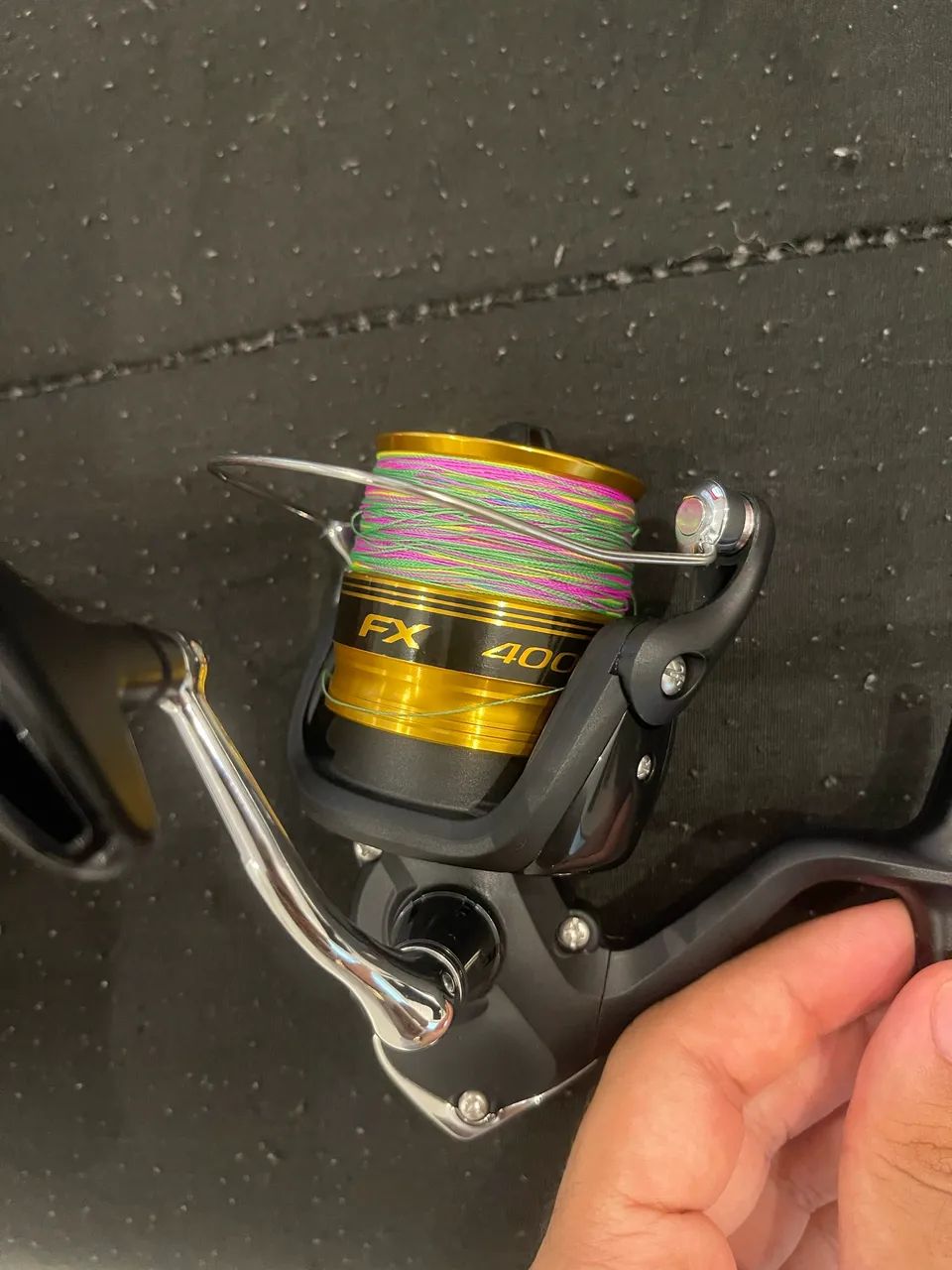 Molinete Shimano FX 4000 NOVO - Foto 4