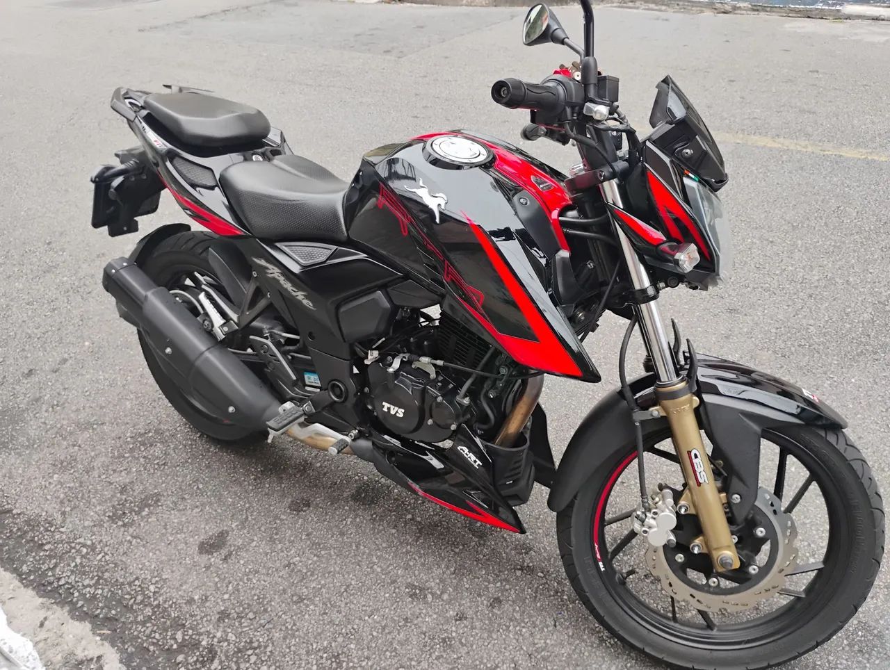 DAFRA TVS APACHE RTR 200cc 21cv CBS  2021 - Foto 2