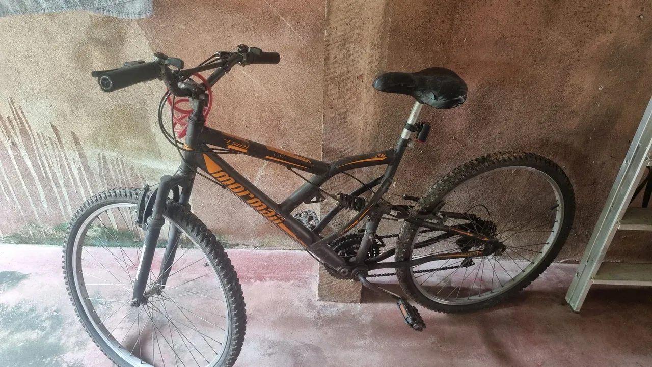 Bicicleta Aro 26 Fullsion Preto e Laranja
