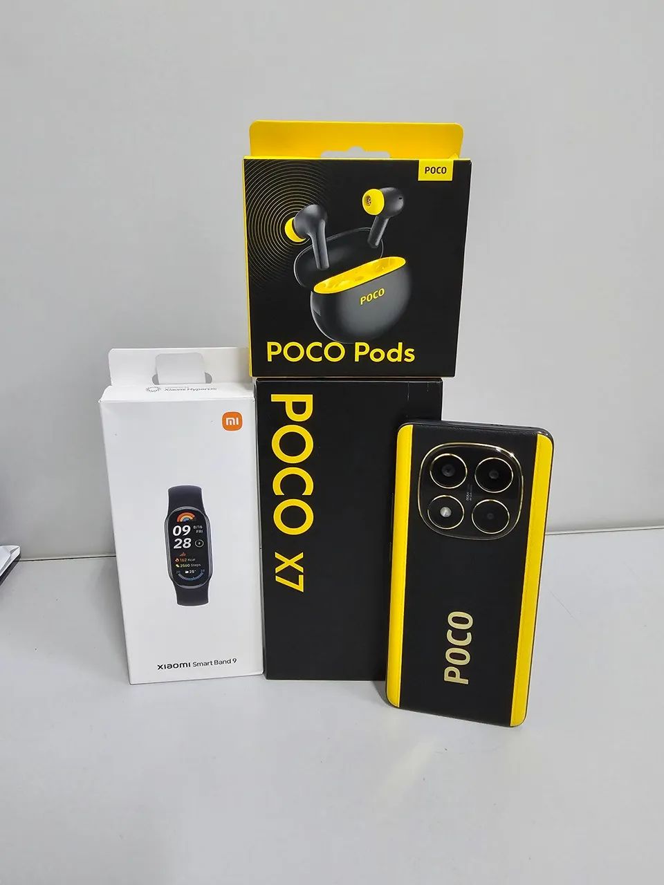 Poco X7 8/256gb - poucos dias de uso -- + miband 9 + fone poco buds