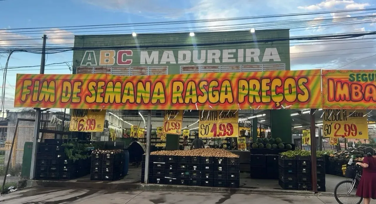 Vagas de emprego caixa e repositor