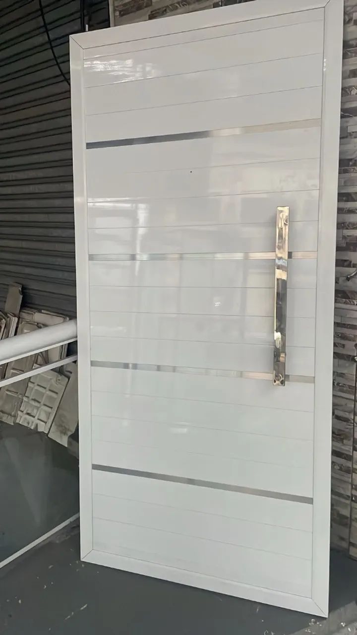 Double-panel aluminum door with decorative trim