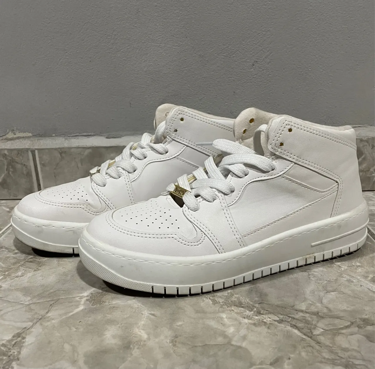 Tênis feminino Vizzano branco