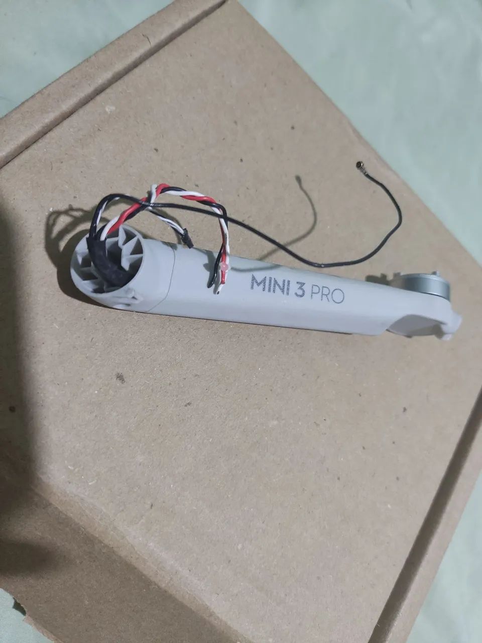 Drone DJI mini 3 pro - braço completo com motor 