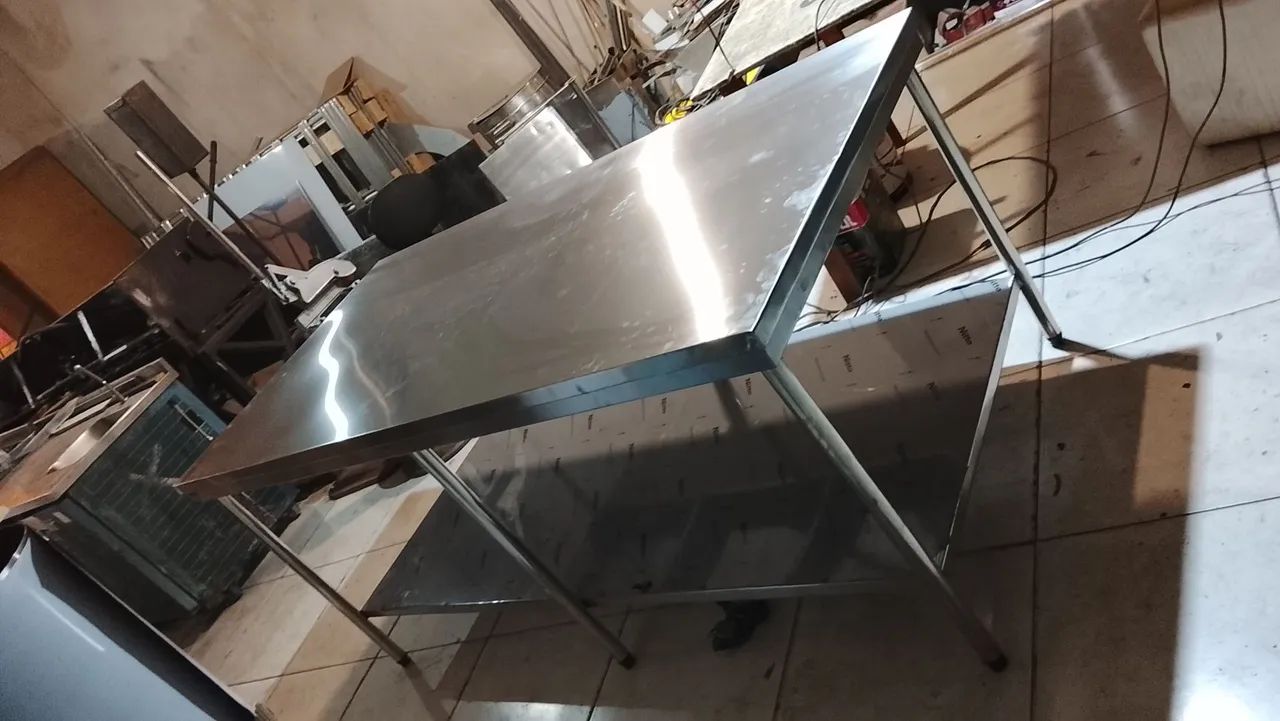 Mesa Inox Industrial com Prateleira - Foto 5