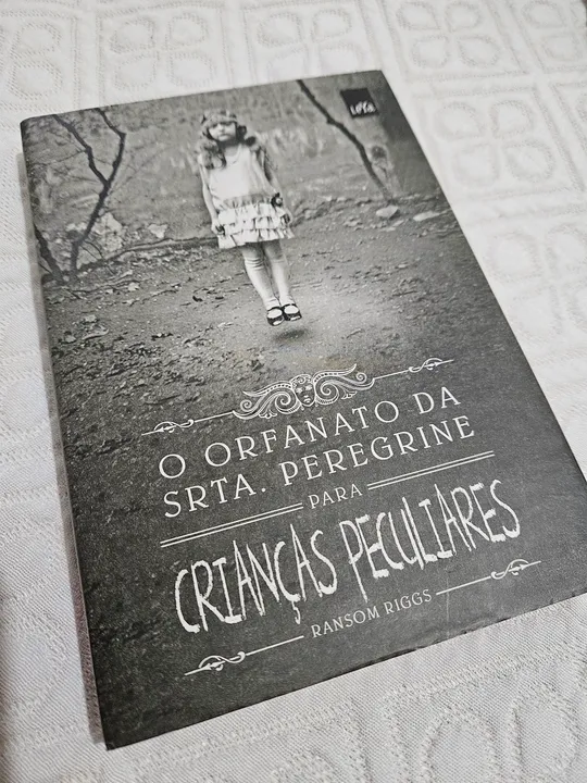 Livro - O orfanato da Srta Peregrine para criancas peculiares - livro 1