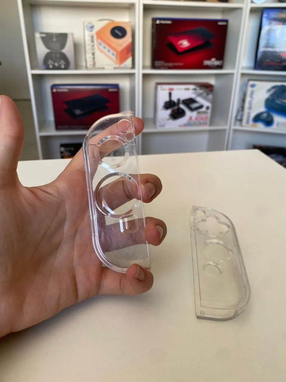 Vendo Capa Transparente para Controle de Nintendo Switch Semi novo - Foto 3